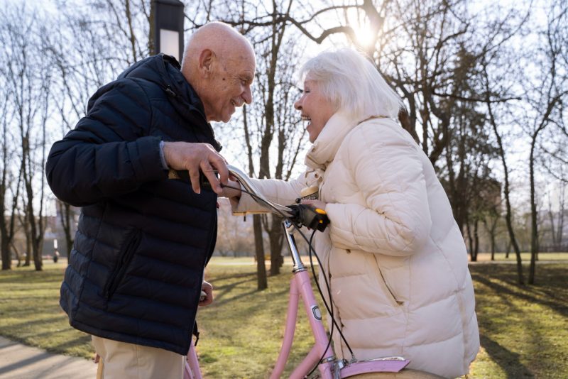 Există posibilități de voluntariat pentru rezidenții unui camin de batrani?