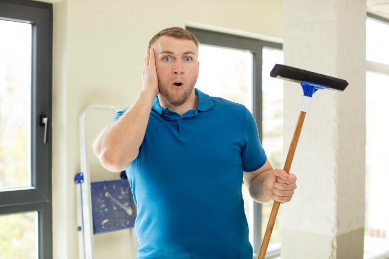 Cât durează curățenia profesională a unui apartament cu trei camere în Cluj?