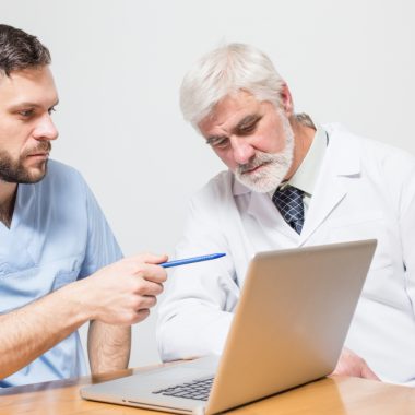 Ce se întâmplă după ce un medic încarcă un caz pe platforma 3DentaSoft